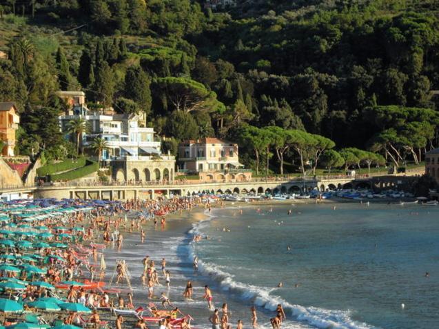 4 Seasons Λεβάντο Εξωτερικό φωτογραφία
